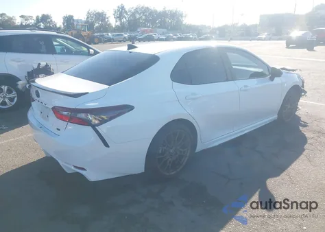 2023 Toyota Camry Se Nightshade Edition Hybrid z USA, uszkodzony, nr VIN 4T1T31AK2PU047412